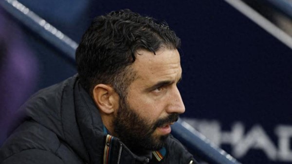 靠谱配资网站 曼联主帅惨败后仍强硬：我不会改变足球理念，要么你们就换人